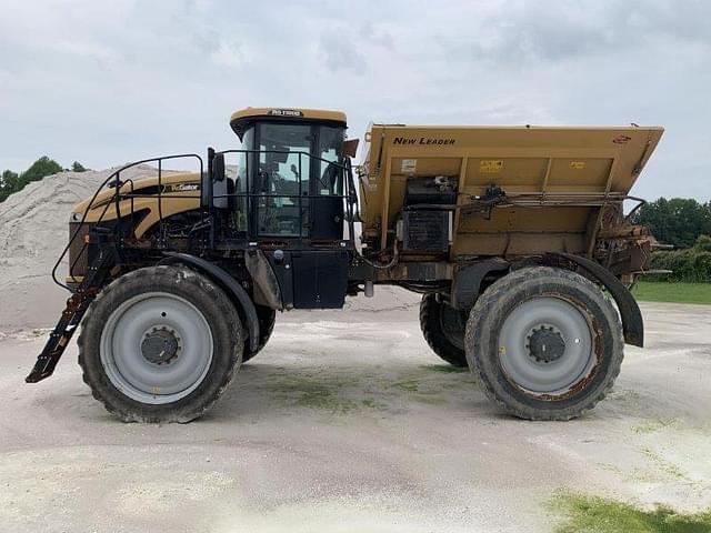 Image of RoGator RG1100B equipment image 3