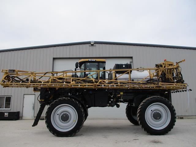 Image of RoGator RG1100B equipment image 3