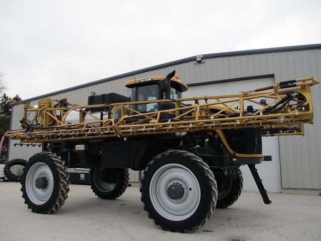 Image of RoGator RG1100B equipment image 1