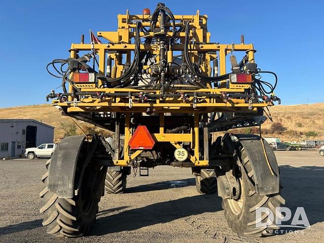 Image of RoGator RG1300 equipment image 3