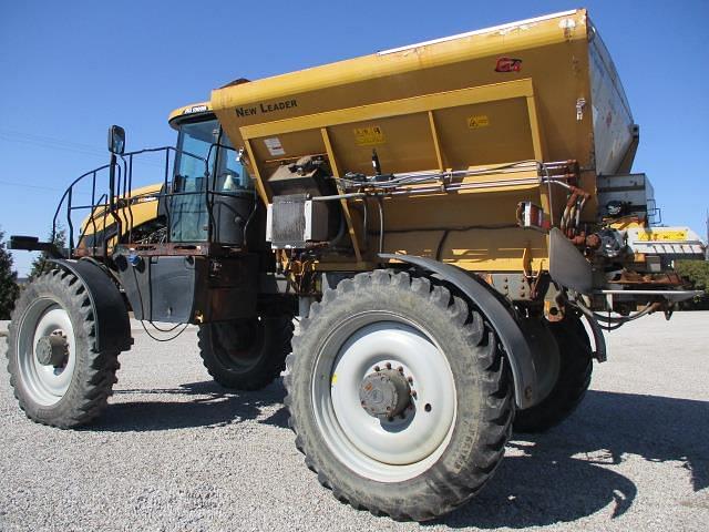 Image of RoGator RG1300B equipment image 4