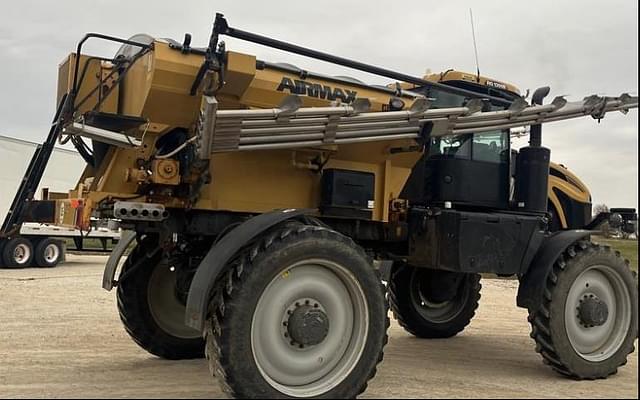 Image of RoGator RG1300B equipment image 4