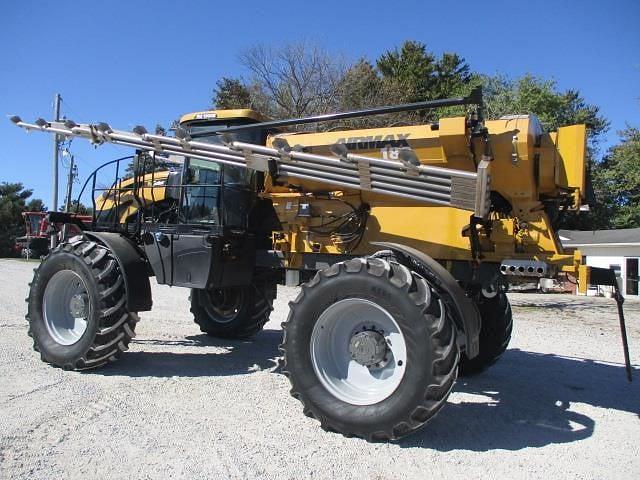 Image of RoGator RG1300B equipment image 4