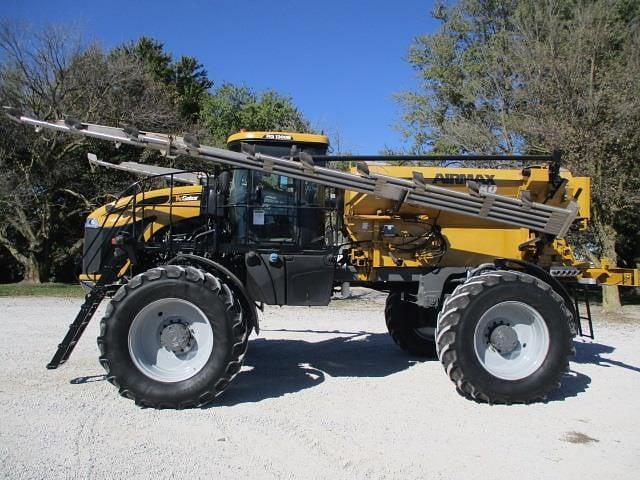 Image of RoGator RG1300B equipment image 2