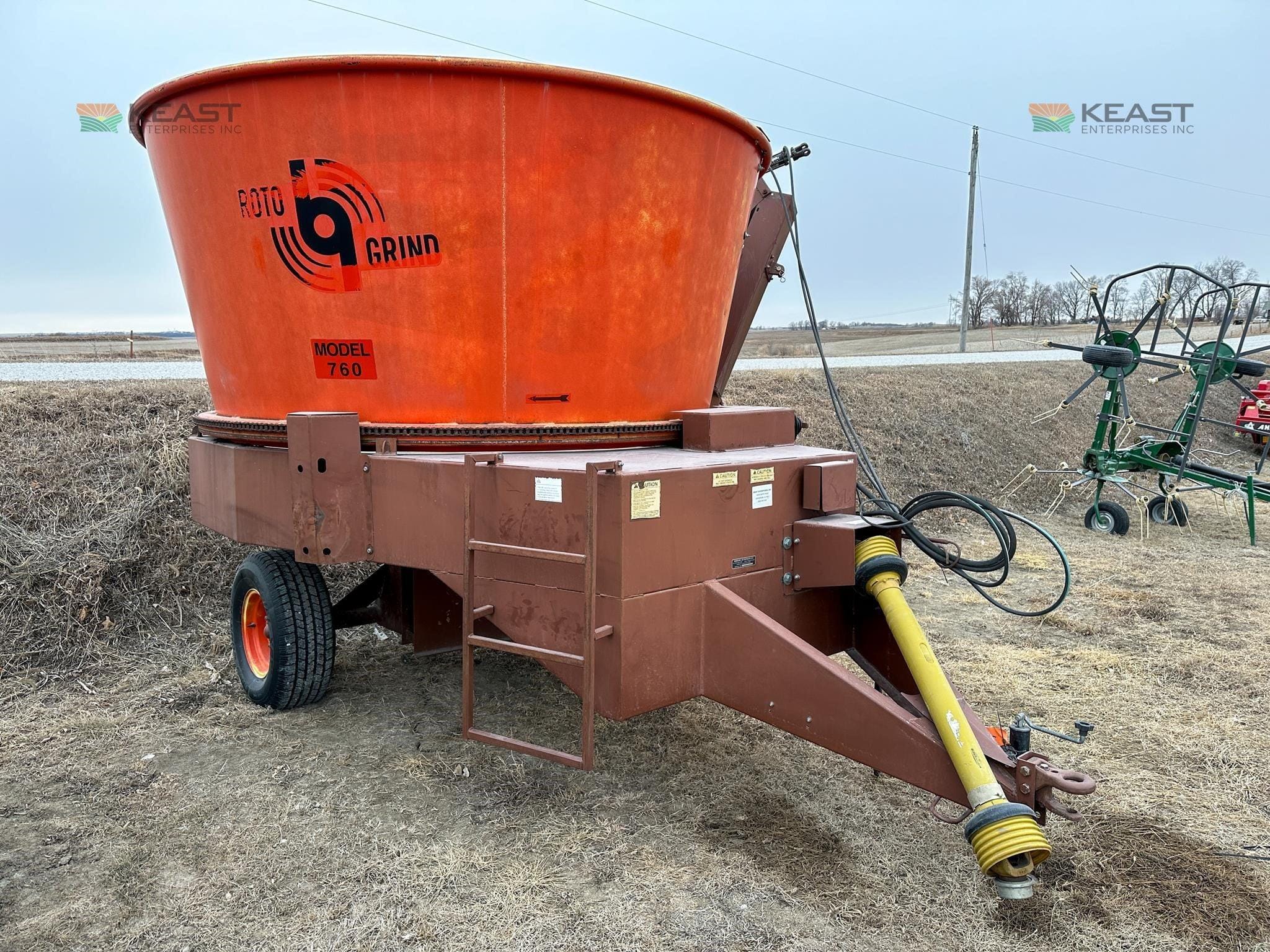 2015 Roto Grind 760 Equipment Image0