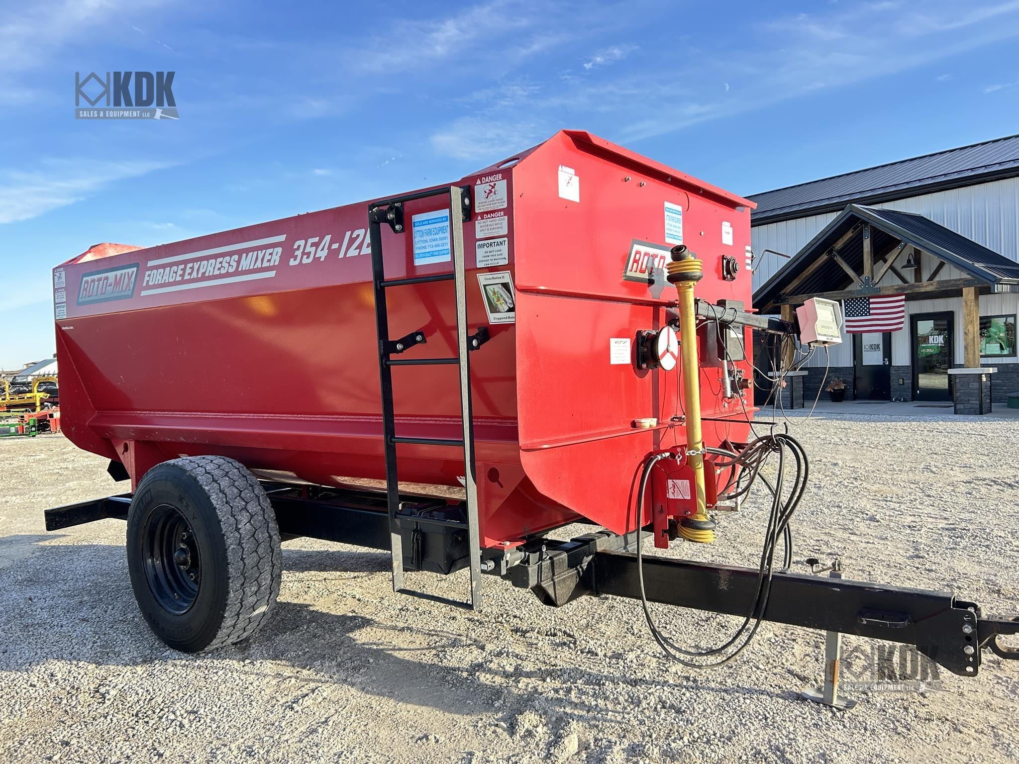 2017 Roto-Mix 354-12B Equipment Image0