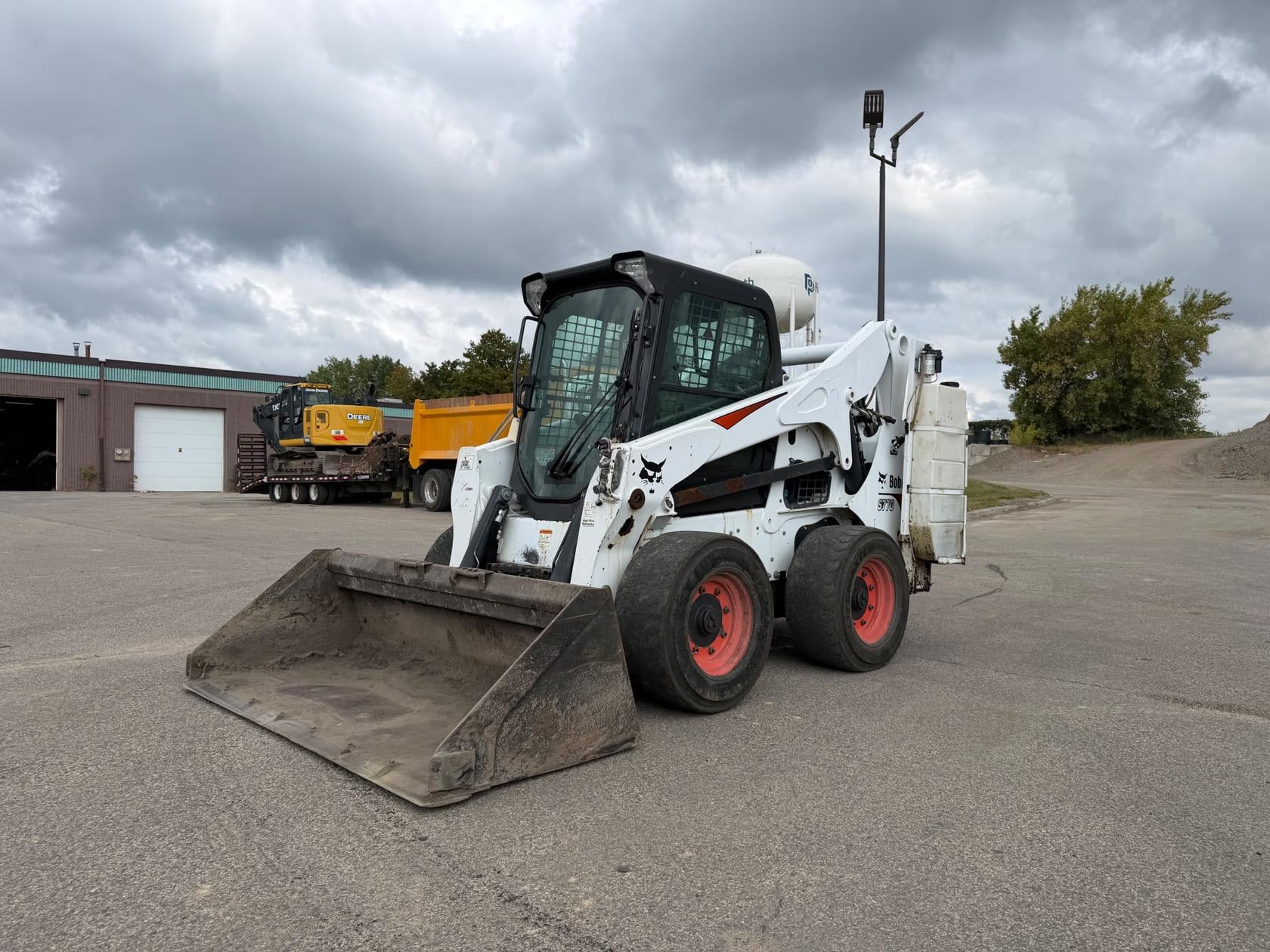 2017 Bobcat S770 Equipment Image0