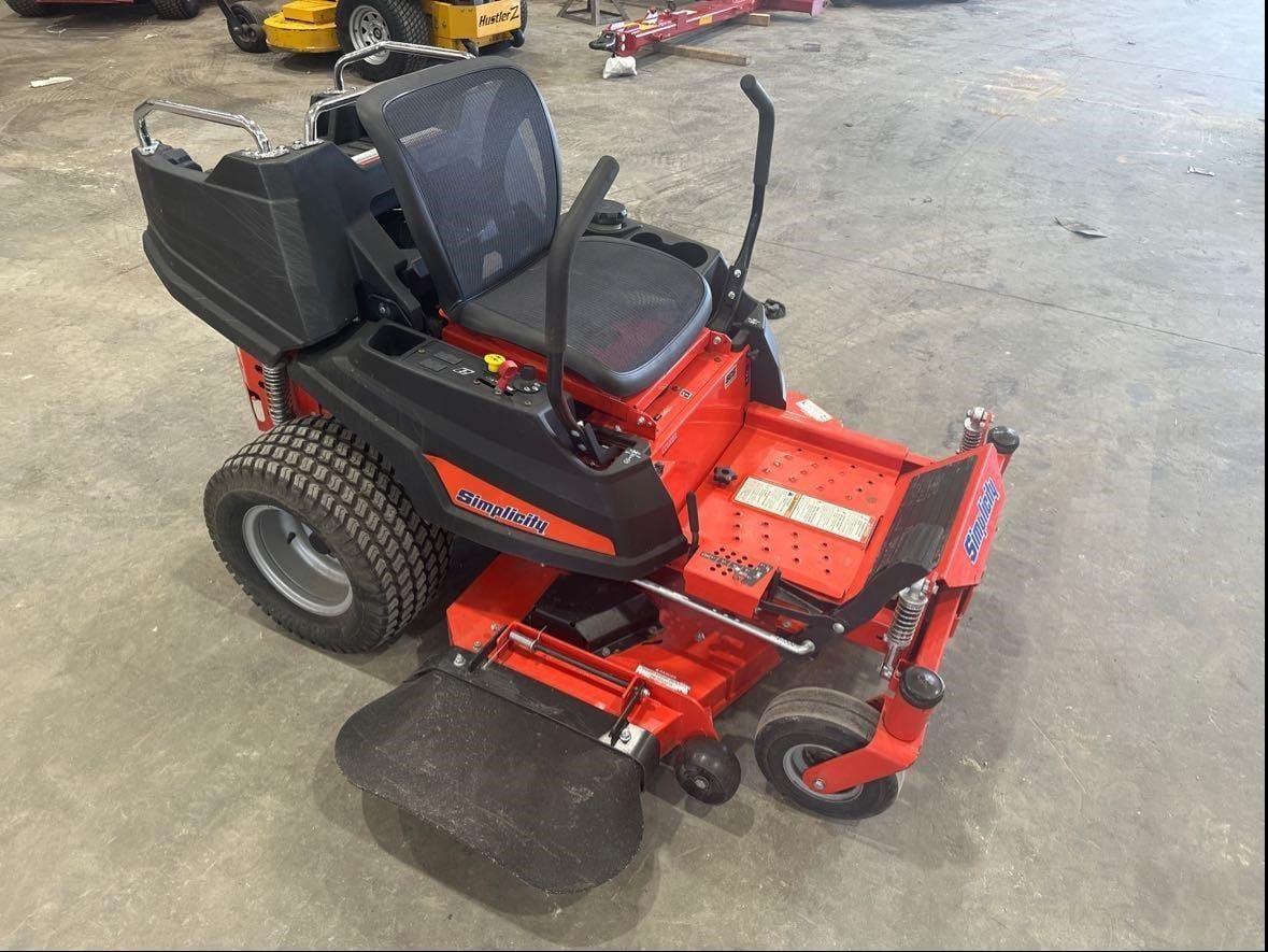 2017 Simplicity Courier Equipment Image0