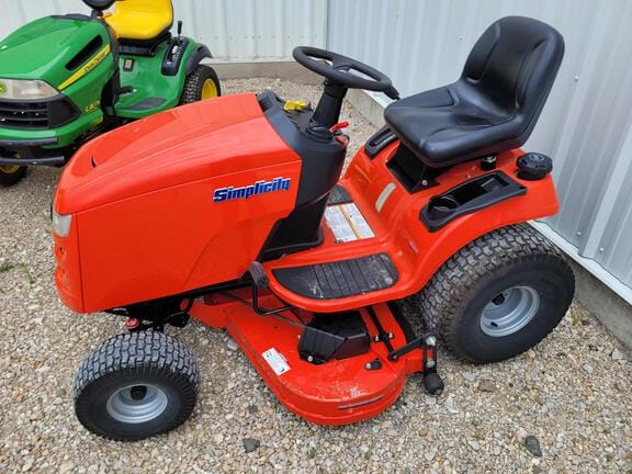 2017 Simplicity Regent Equipment Image0