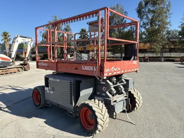 Image of Sky Jack SJ6826RT equipment image 1
