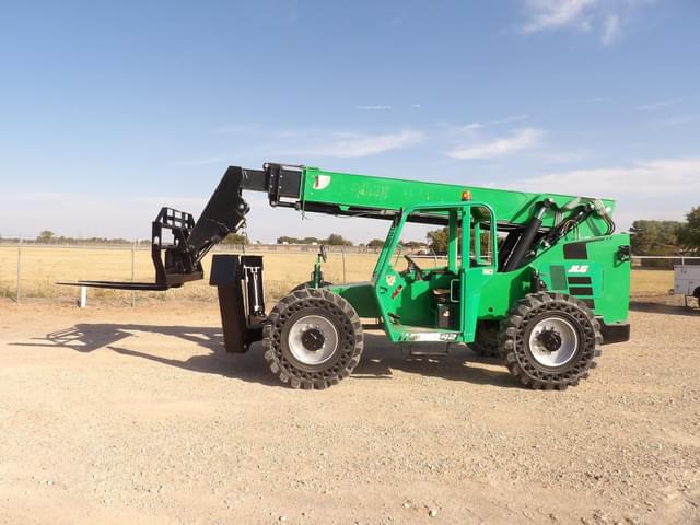 Image of Skytrak 10042 equipment image 1