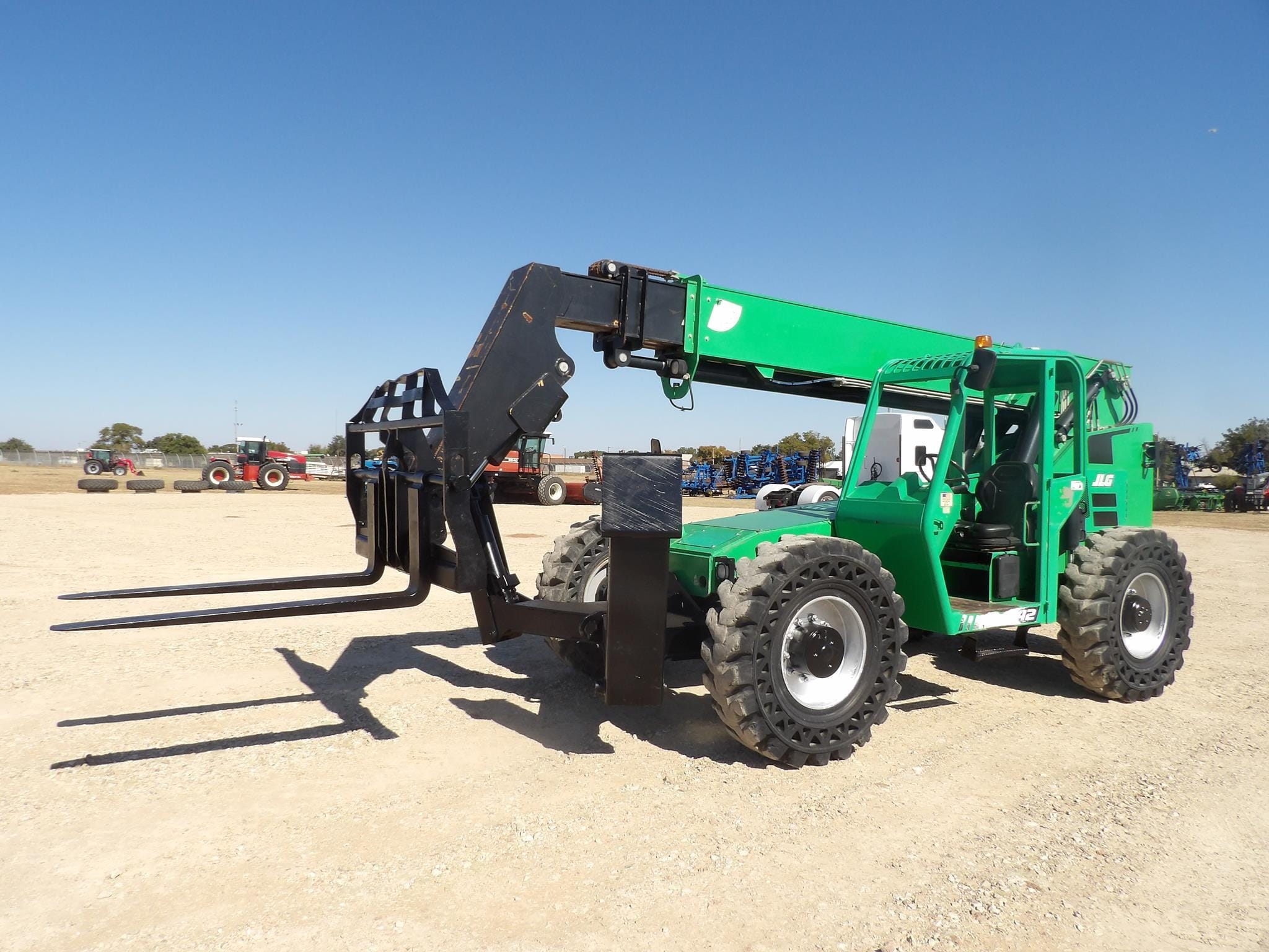 2017 Skytrak 10042 Equipment Image0