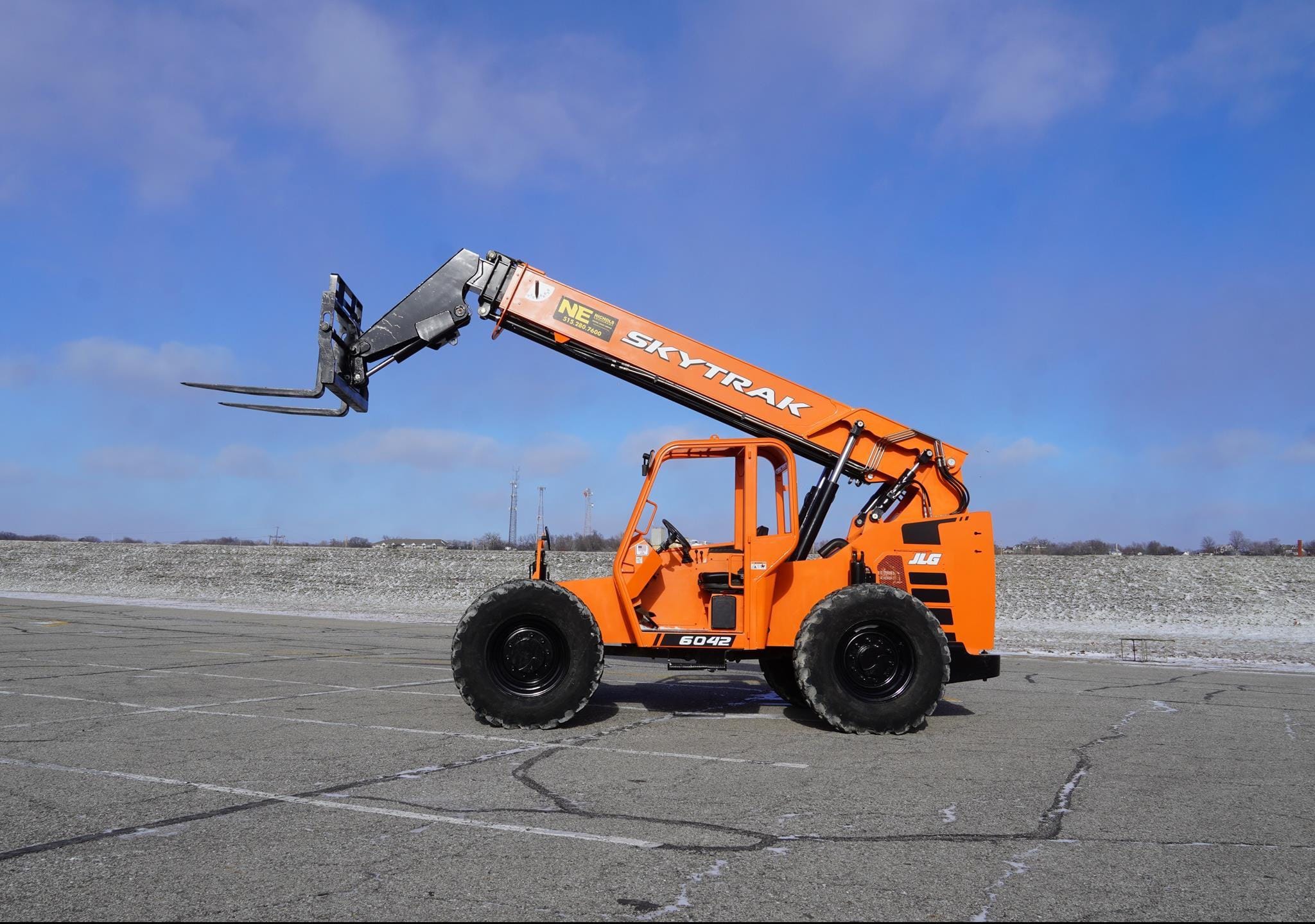 2017 Skytrak 6042 Equipment Image0