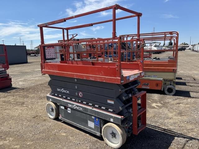 Image of Sky Jack SJ3226 equipment image 3