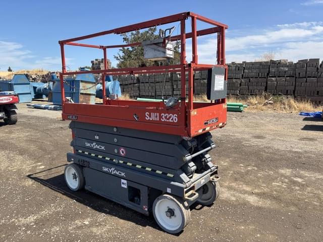 Image of Sky Jack SJ3226 equipment image 1