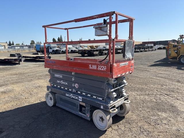 Image of Sky Jack SJ3226 equipment image 1