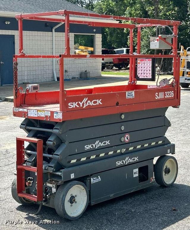 Image of Sky Jack SJ3226 equipment image 4