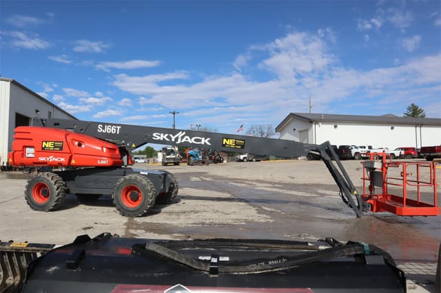 Image of Sky Jack SJ66T equipment image 3