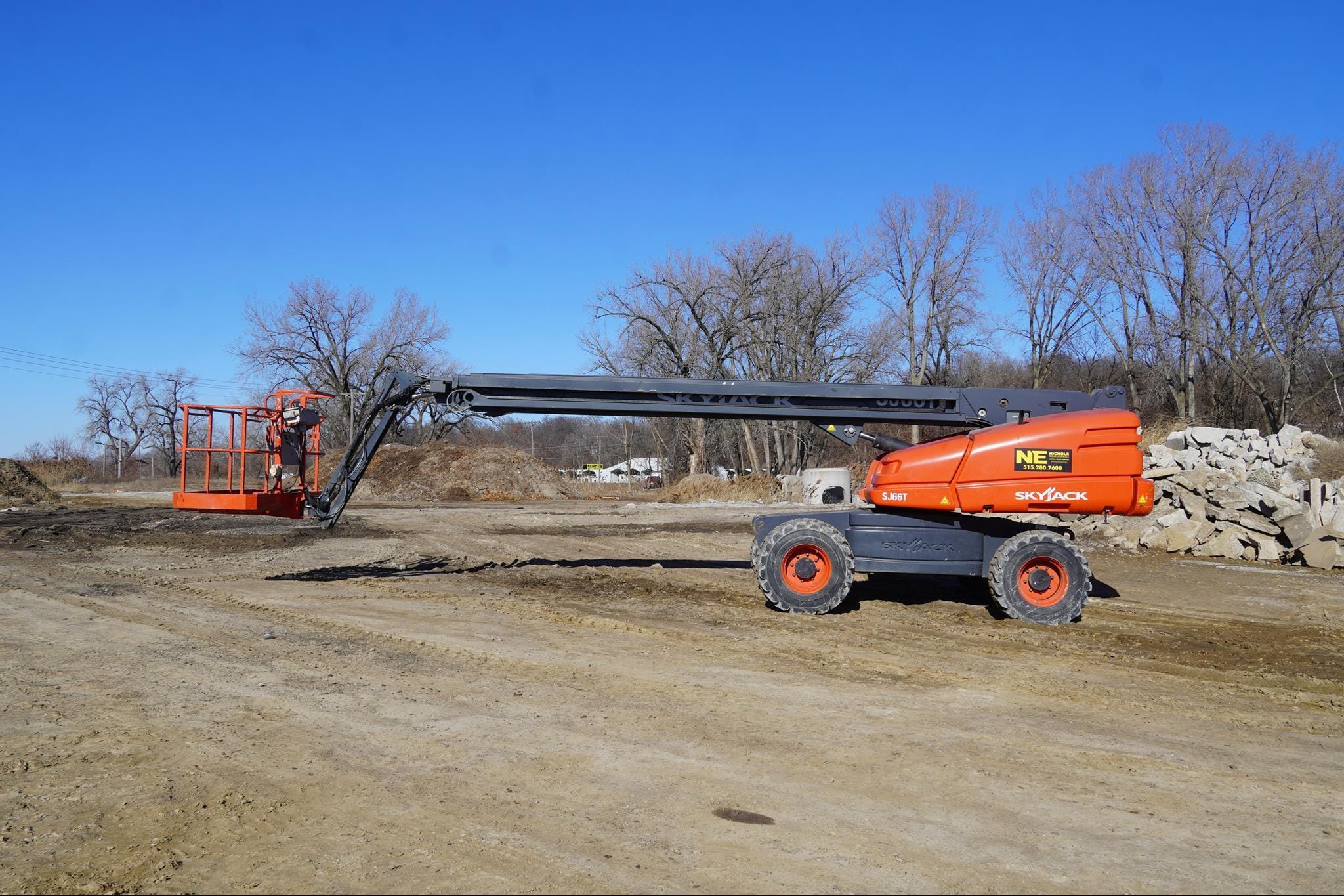 2017 Sky Jack SJ66T Equipment Image0