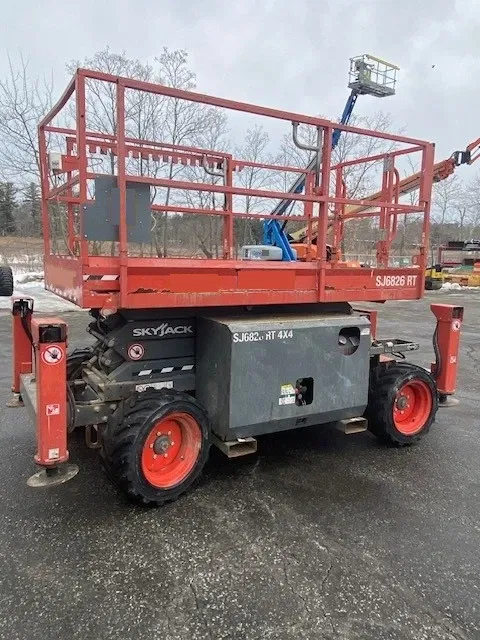 2017 Sky Jack SJ6826RT Equipment Image0