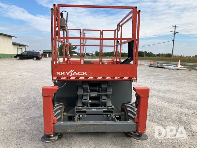 Image of Sky Jack SJ6826RT equipment image 1