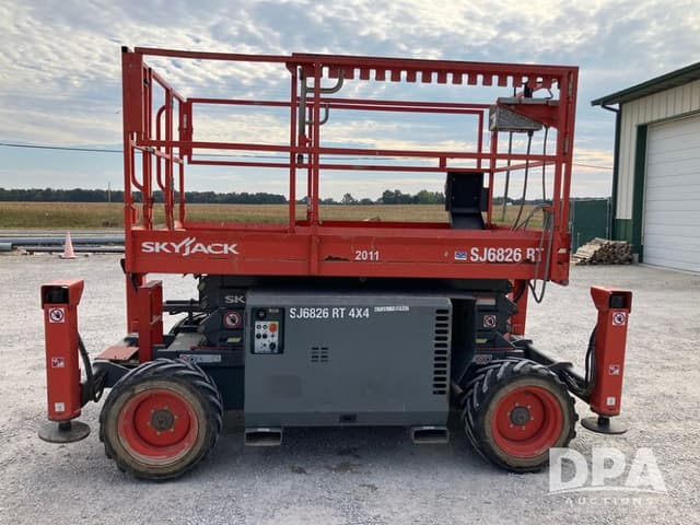 Image of Sky Jack SJ6826RT equipment image 2