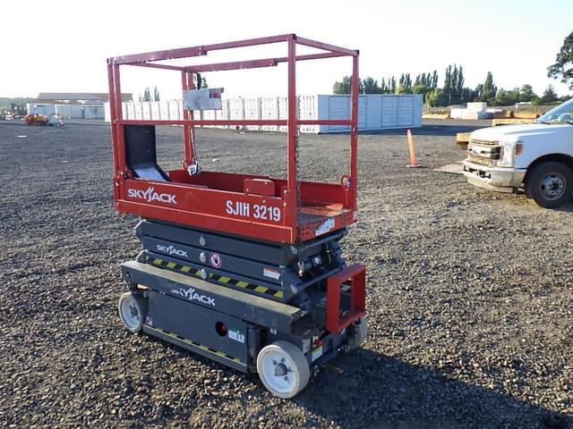 Image of Sky Jack SJIII3219 equipment image 3