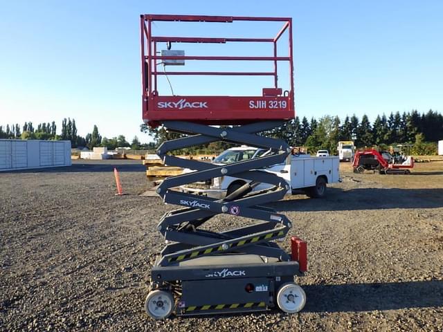 Image of Sky Jack SJIII3219 equipment image 4