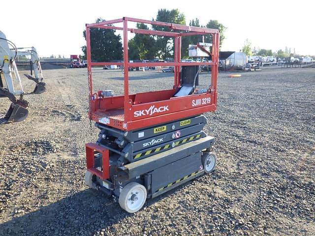 Image of Sky Jack SJIII3219 equipment image 2