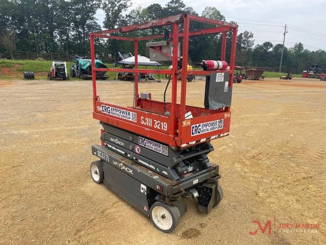 Image of Sky Jack SJIII3219 equipment image 4