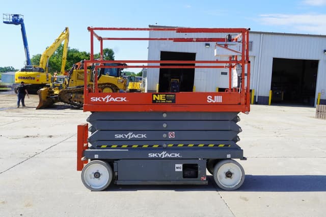 Image of Sky Jack SJIII3226 equipment image 4