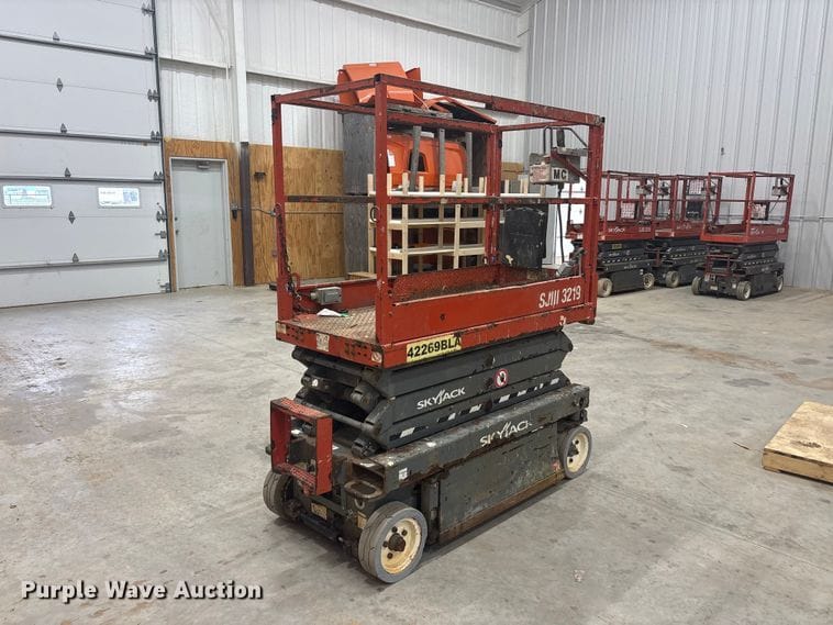 2017 Sky Jack SJIII3219 Equipment Image0