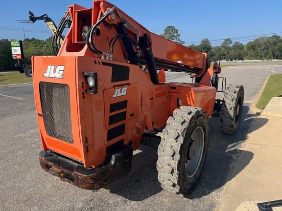 Image of Skytrak 6036 equipment image 2