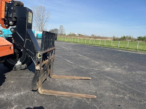 Image of Skytrak 6036 equipment image 4