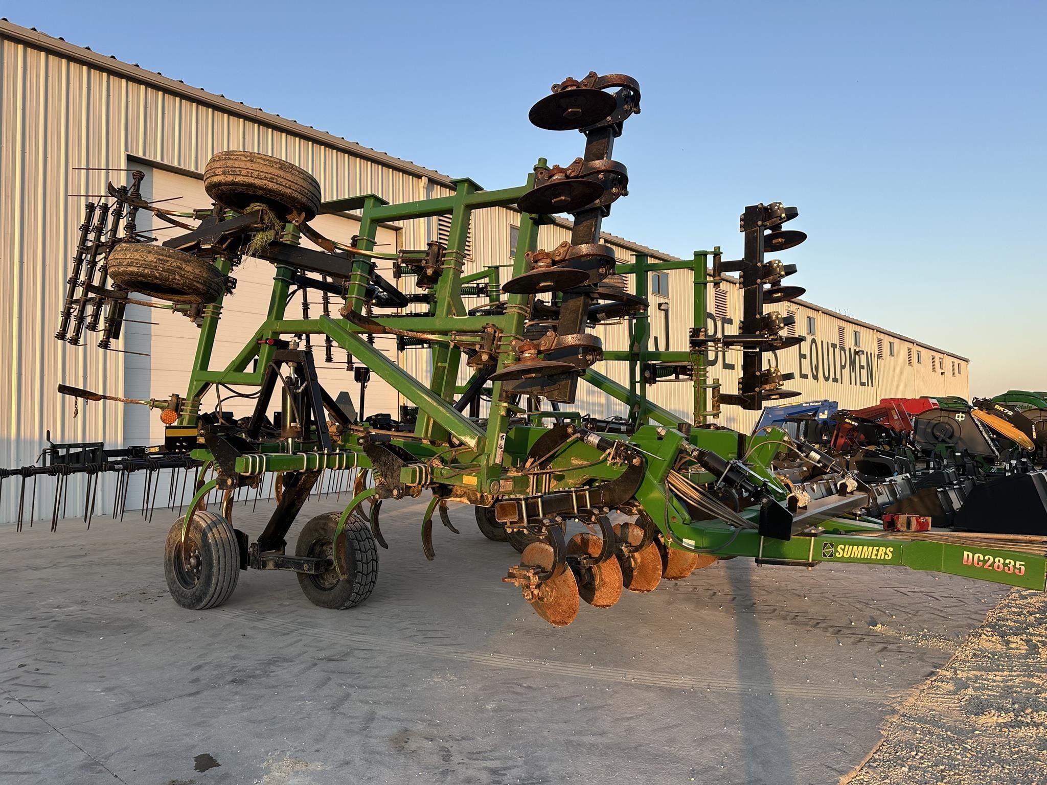 2017 Summers DC2835 Equipment Image0