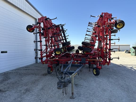 Image of Sunflower 5056 equipment image 3