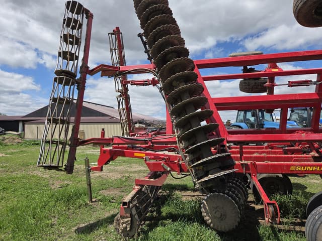 Image of Sunflower 6631-27 equipment image 1