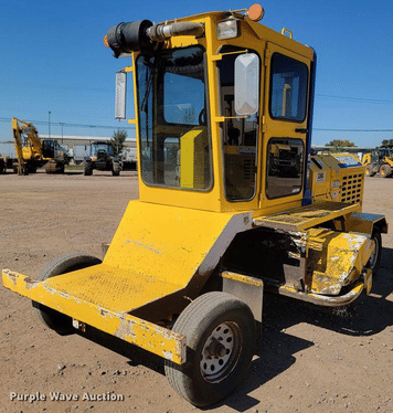 Main image Superior Broom DT80K