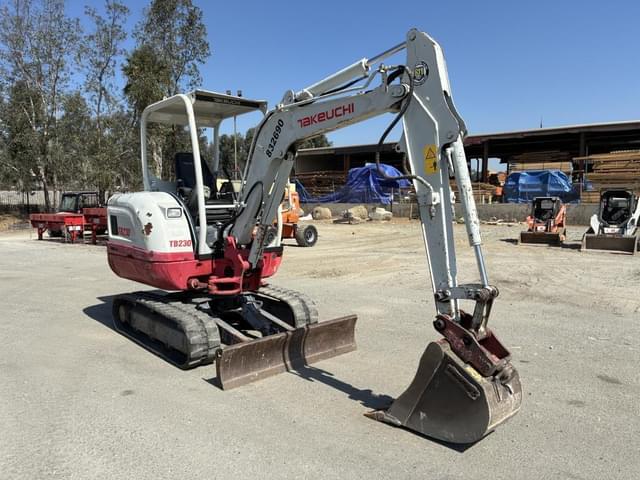 Image of Takeuchi TB230 equipment image 1