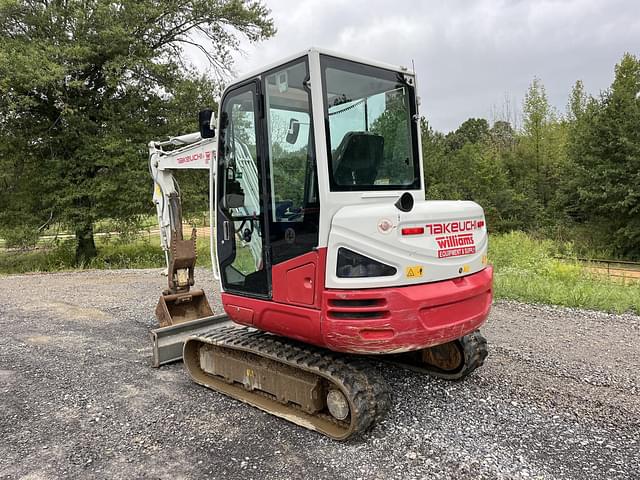 Image of Takeuchi TB240 equipment image 4