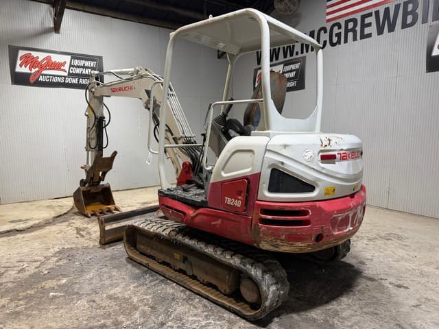 Image of Takeuchi TB240 equipment image 2