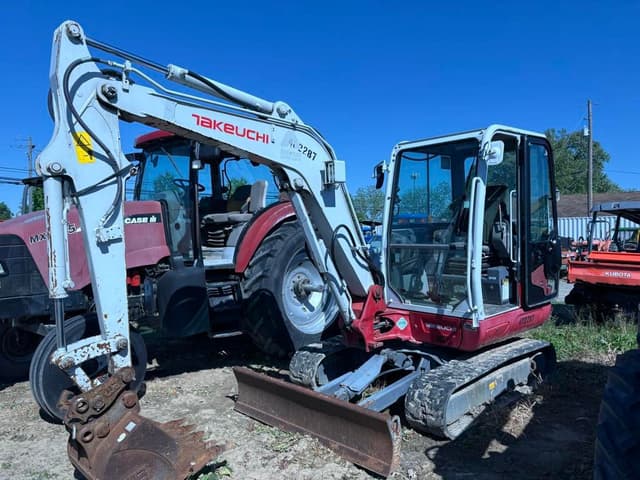 Image of Takeuchi TB240 equipment image 2