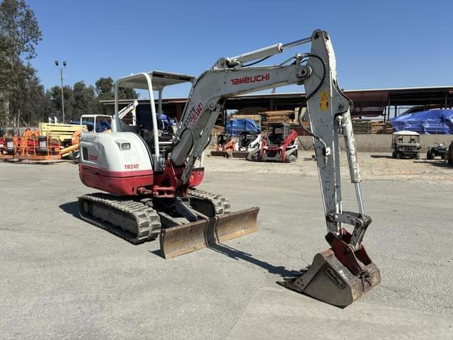 Image of Takeuchi TB240 equipment image 1