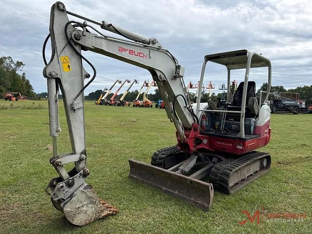 Image of Takeuchi TB240 equipment image 2