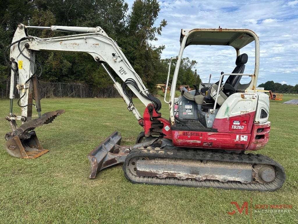 Main image Takeuchi TB260