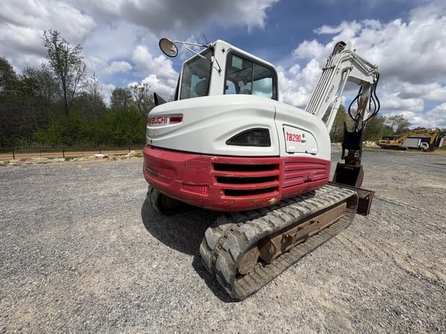 Image of Takeuchi TB290 equipment image 4