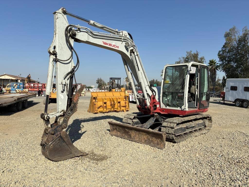 Image of Takeuchi TB290 Primary image