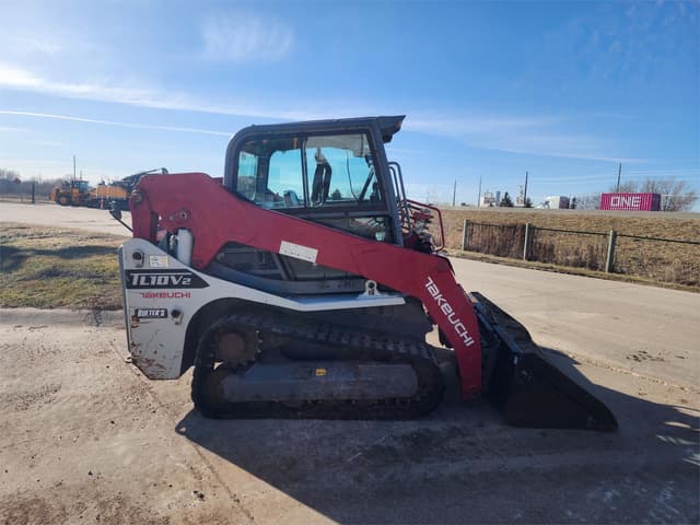 Image of Takeuchi TL10V2 equipment image 4