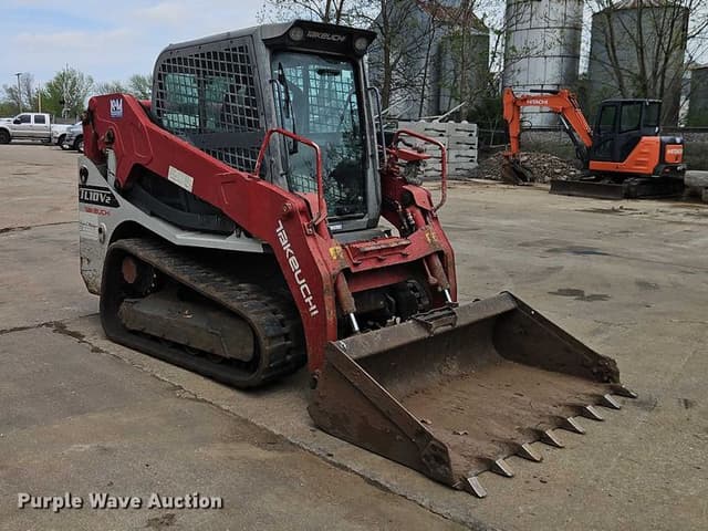 Image of Takeuchi TL10V2 equipment image 2