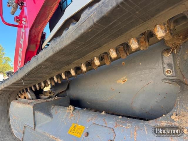 Image of Takeuchi TL12 equipment image 4